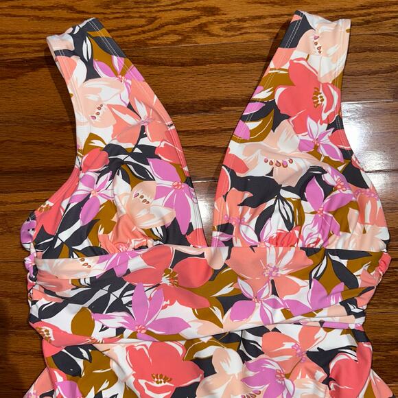 NWT Kona Sol Pink Grey Floral High Coverage One Piece Swimsuit Size Large - Picture 3 of 11